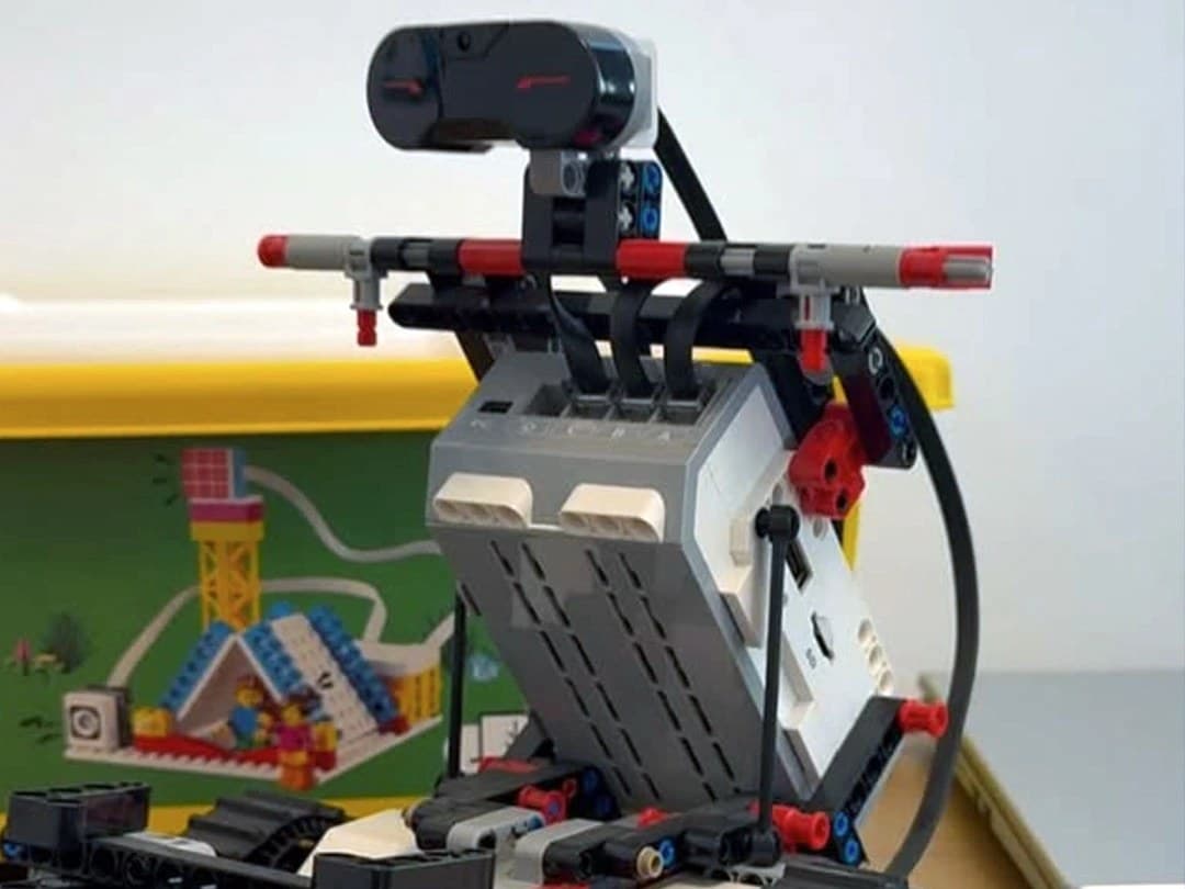 Robotică și automatizări – EduCat
